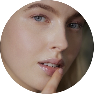 Application baume Confort lèvres